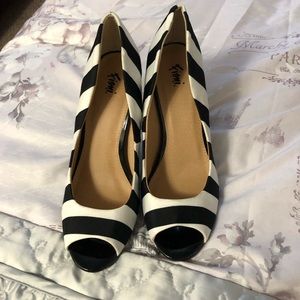 Fioni striped peep toe 7